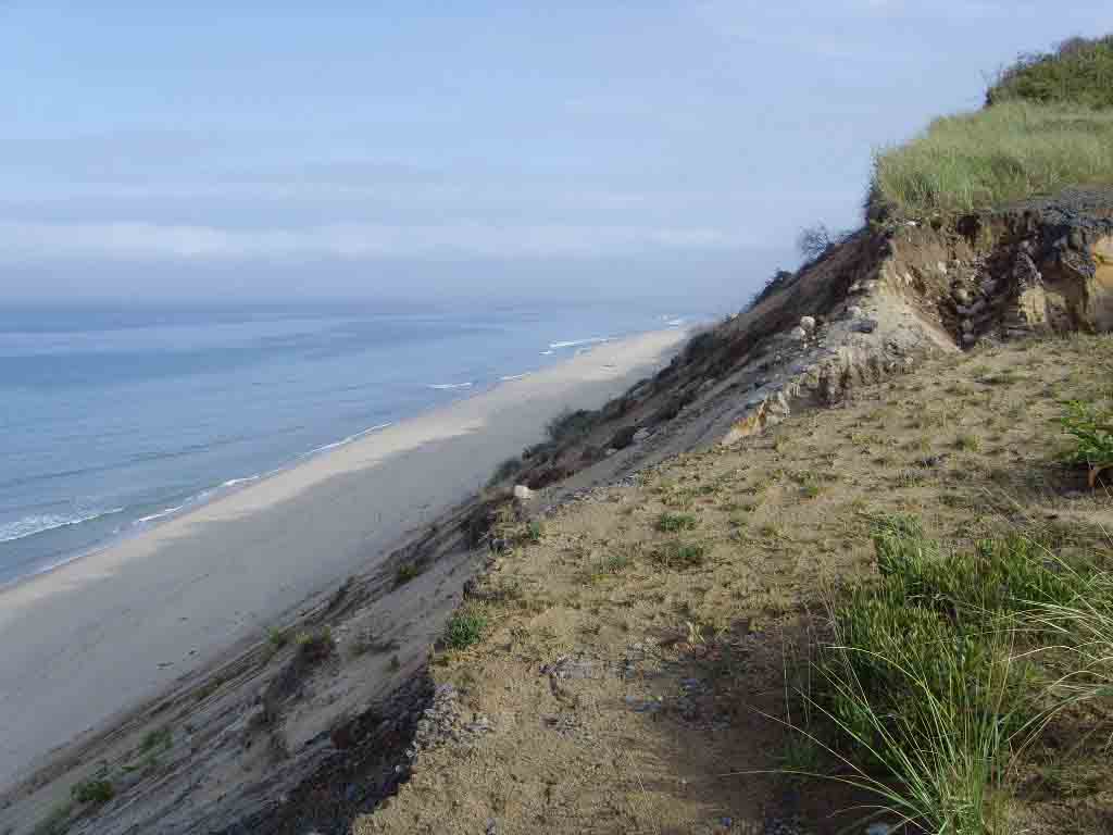 Dune cliffs